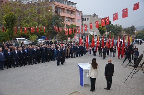 SINDIRGI BÜYÜK ÖNDERİMİZİ SAYGI, RAHMET VE MİNNETLE ANDI